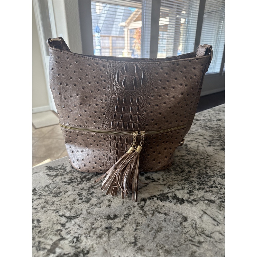 Faux Leather Ostrich Embossed Purse Clutch Crossbody Bag Brown EUC